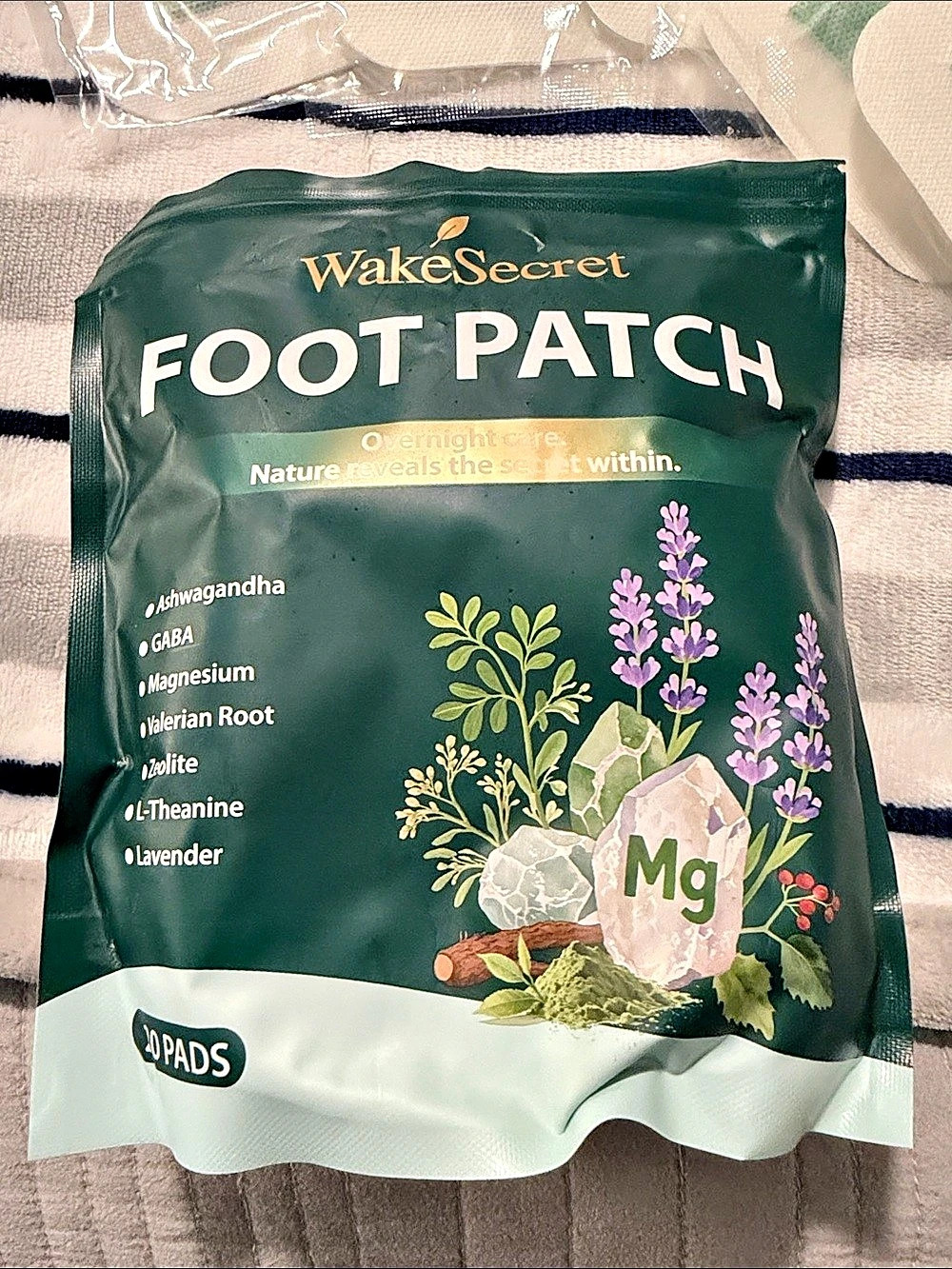 WakeSecret Foot Patch Lavender Magnesium 20 Pads Lavender Magnesium Green +4 eac